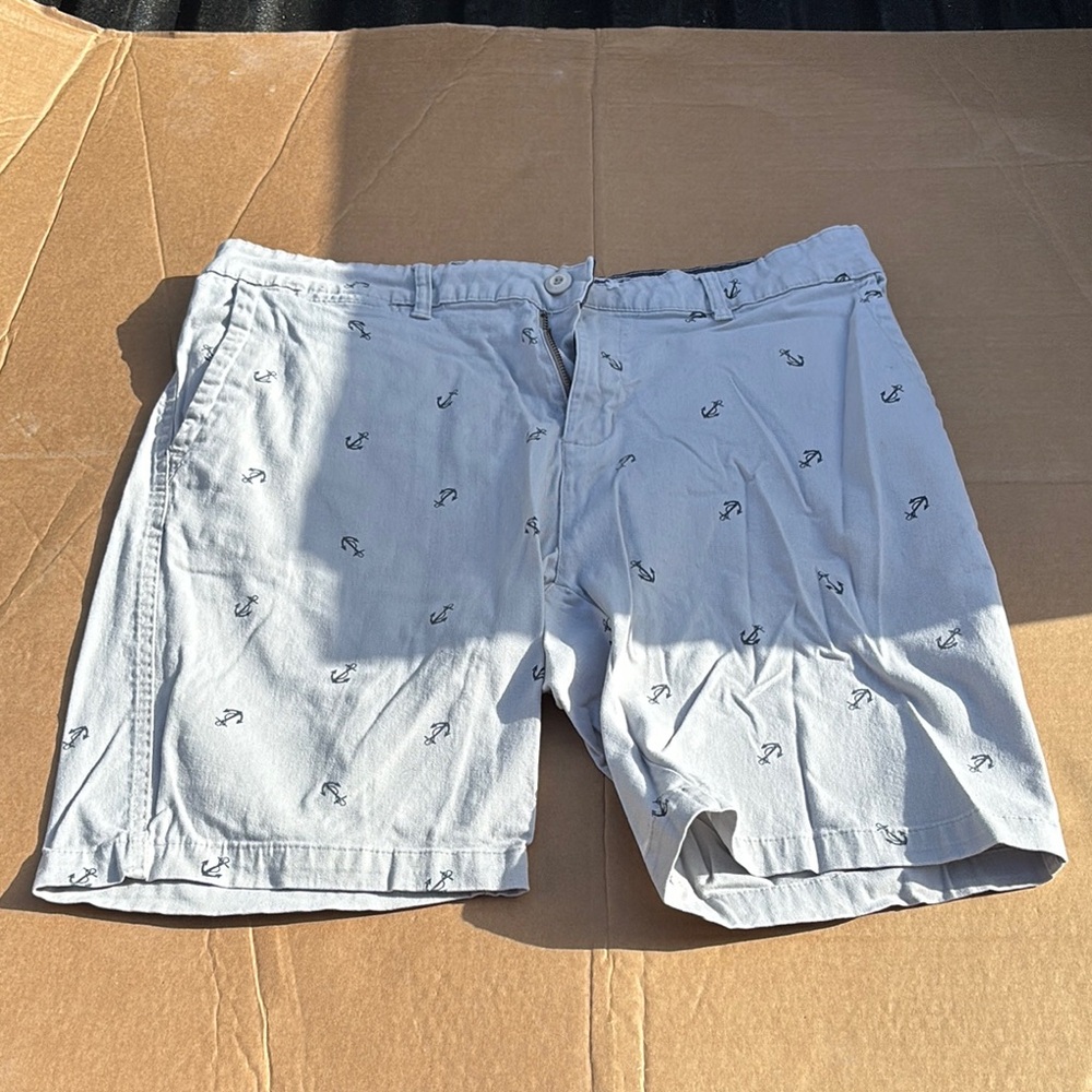 Men's Gray Anchor Print Shorts